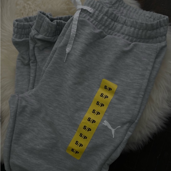 Bags of Clothing - Women’s Size S (NAME BRANDS) - Picture 9 of 9